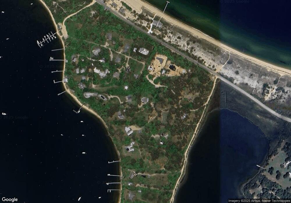 10 Calebs Pond Ln, Edgartown, MA 02539 - photo 1