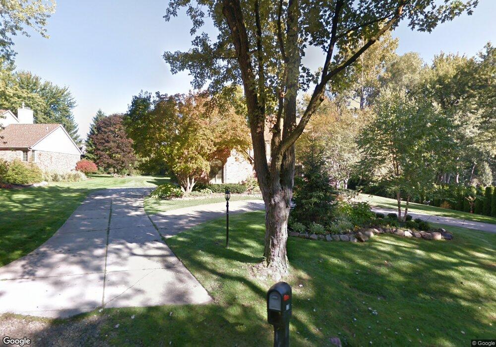 123 Manor Rd, Bloomfield Hills, MI 48304 - photo 1