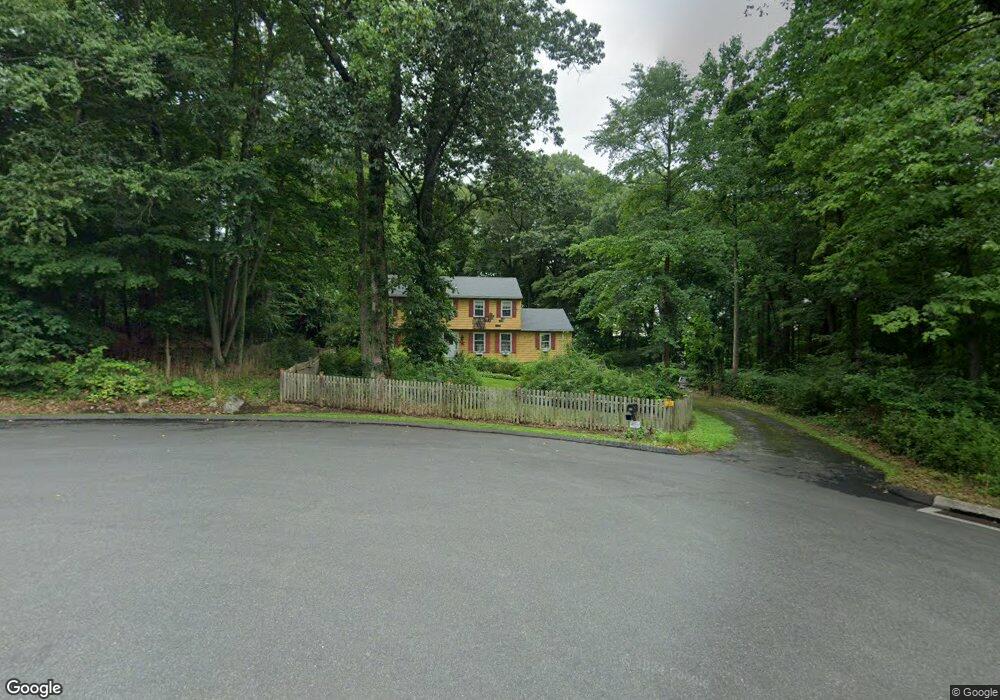 154 Thurton Dr, New Canaan, CT 06840 - photo 1