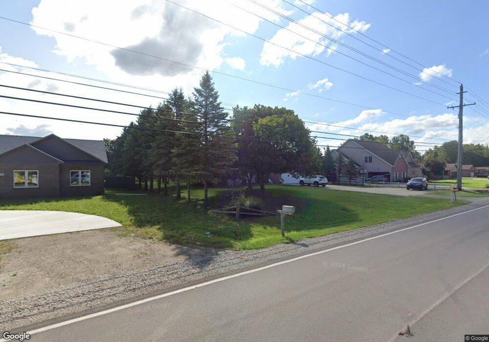 13332 Grafton Rd, Carleton, MI 48117 - photo 1