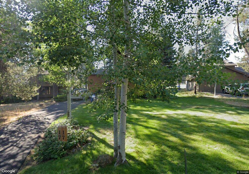 17905 Red Cedar Ln, Sunriver, OR 97707 - photo 1