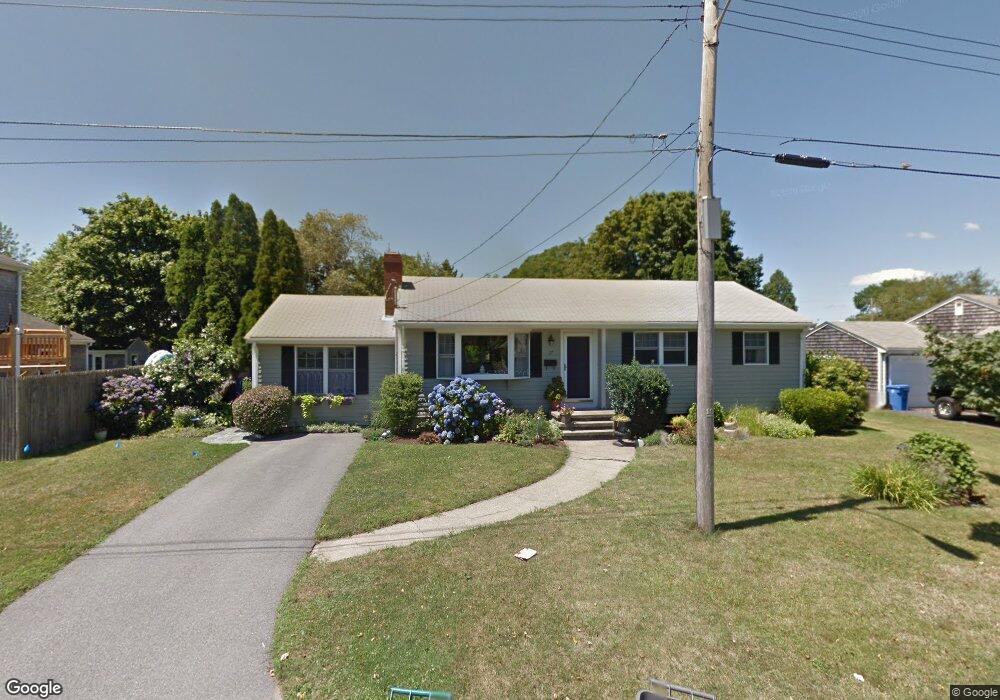 27 Murphy Cir, Middletown, RI 02842 - photo 1