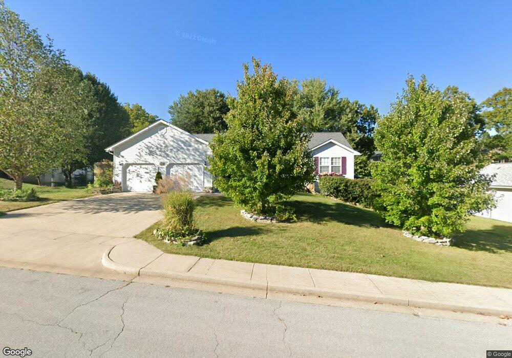 1010 Cypress Dr, Rolla, MO 65401 - photo 1