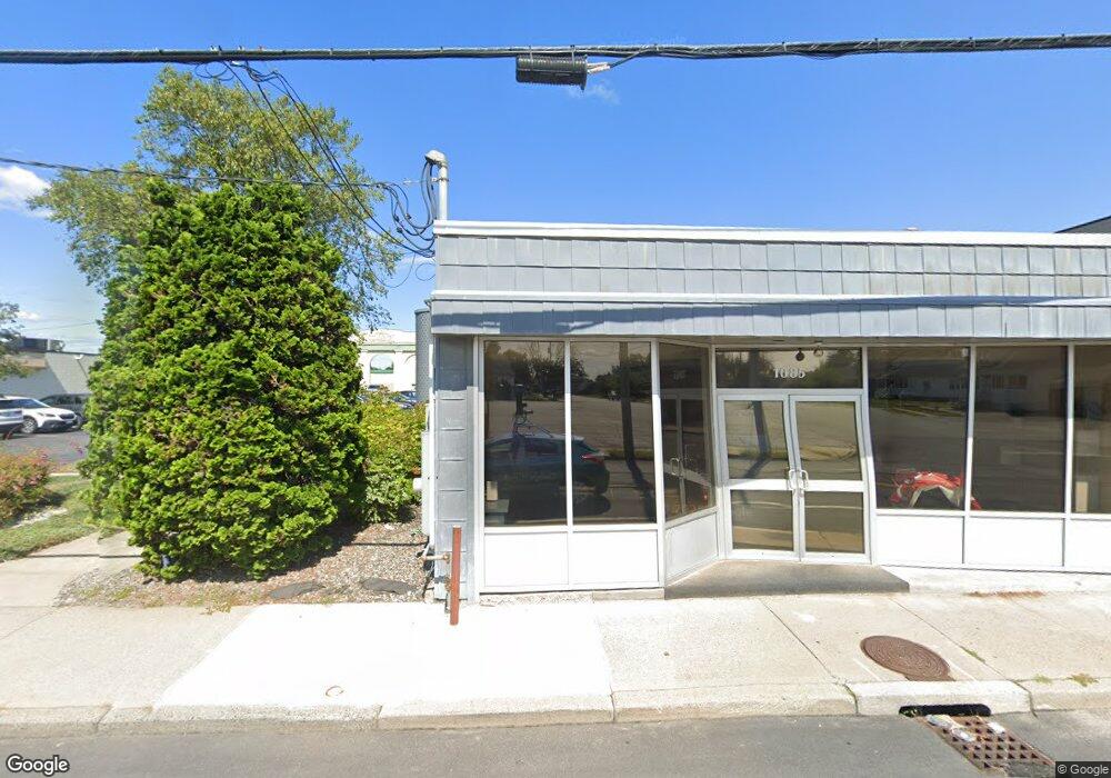 1085 Park Ave, Cranston, RI 02910 - photo 1