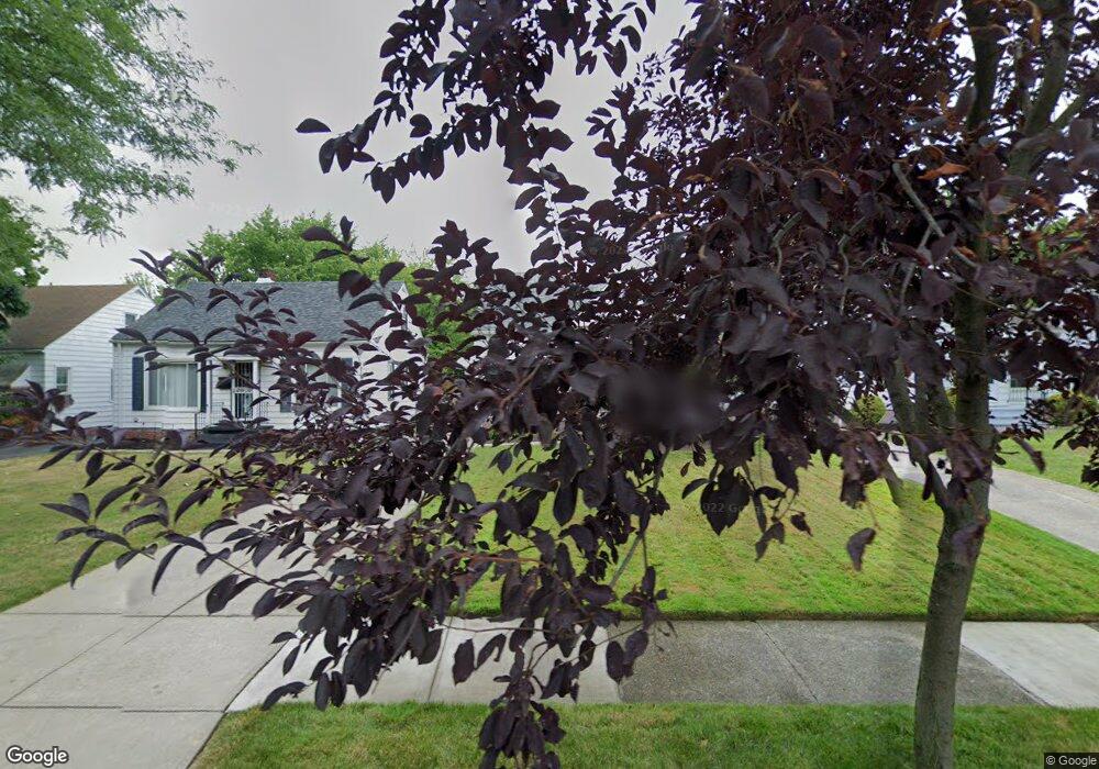 20815 Raymond St, Maple Heights, OH 44137 - photo 1