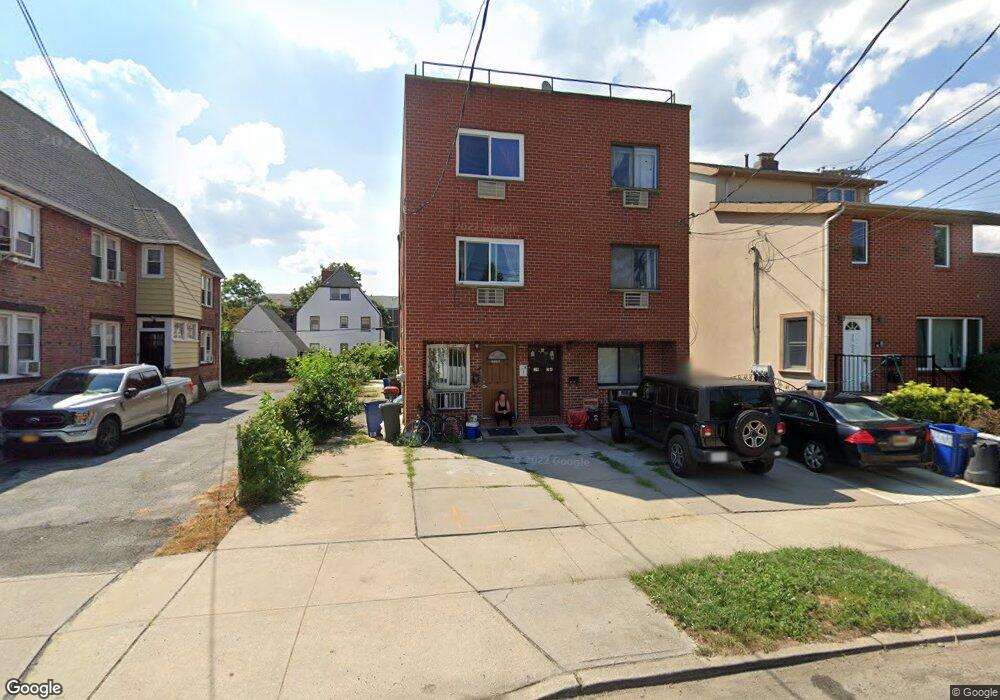 3904 214th Place unit 39-06, Bayside, NY 11361 - photo 1