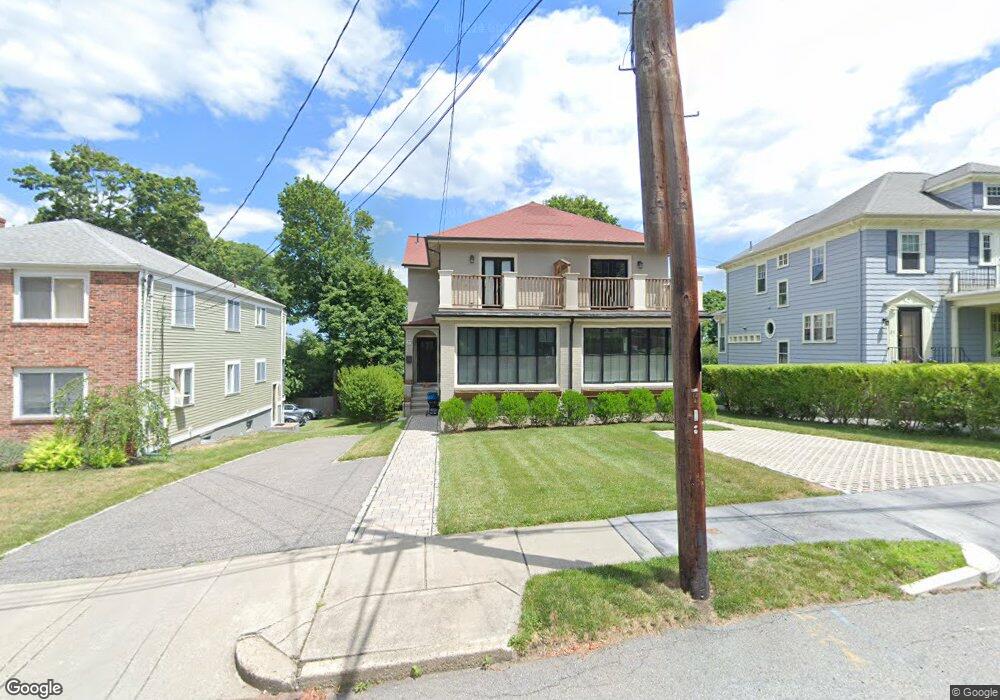 35 Algonquin Rd unit 1, Chestnut Hill, MA 02467 - photo 1