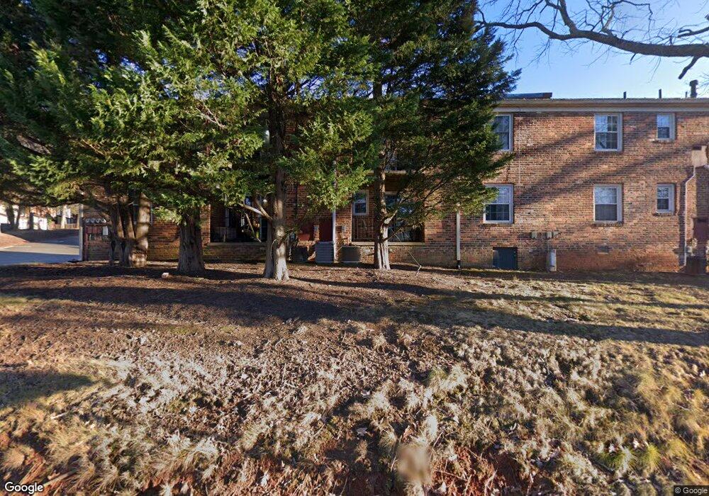 142 Hessian Hills Cir unit 4, Charlottesville, VA 22901 - photo 1