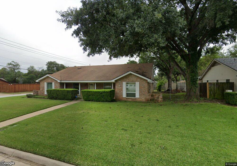 301 Hillview Dr, Hurst, TX 76054 - photo 1