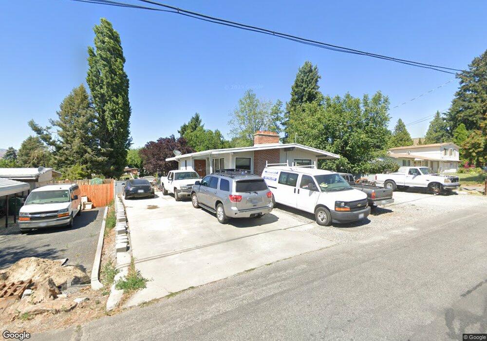 350 13th St NE, East Wenatchee, WA 98802 - photo 1