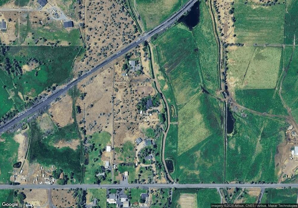 1133 NE Yucca Ave, Redmond, OR 97756 - photo 1