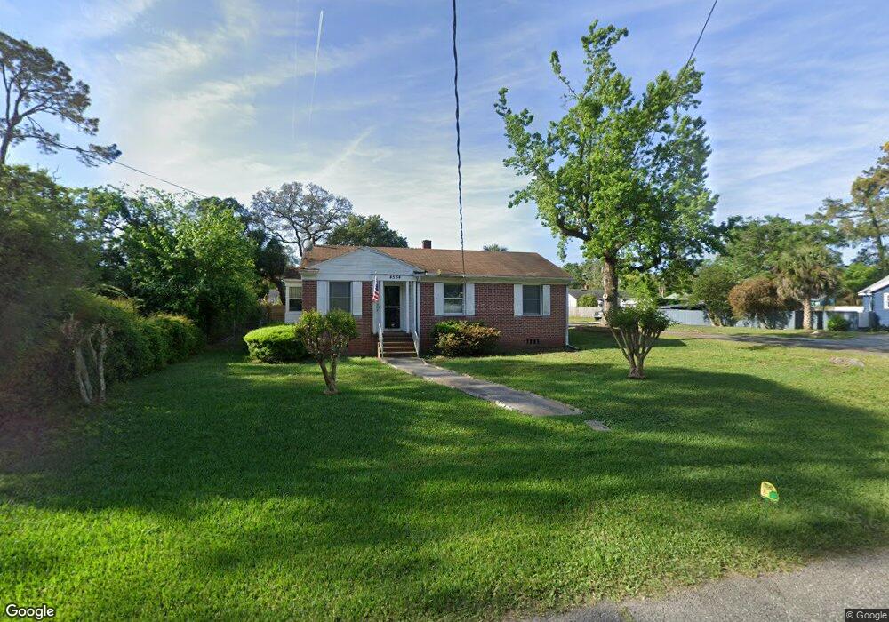 4554 Sunderland Rd, Jacksonville, FL 32210 - photo 1