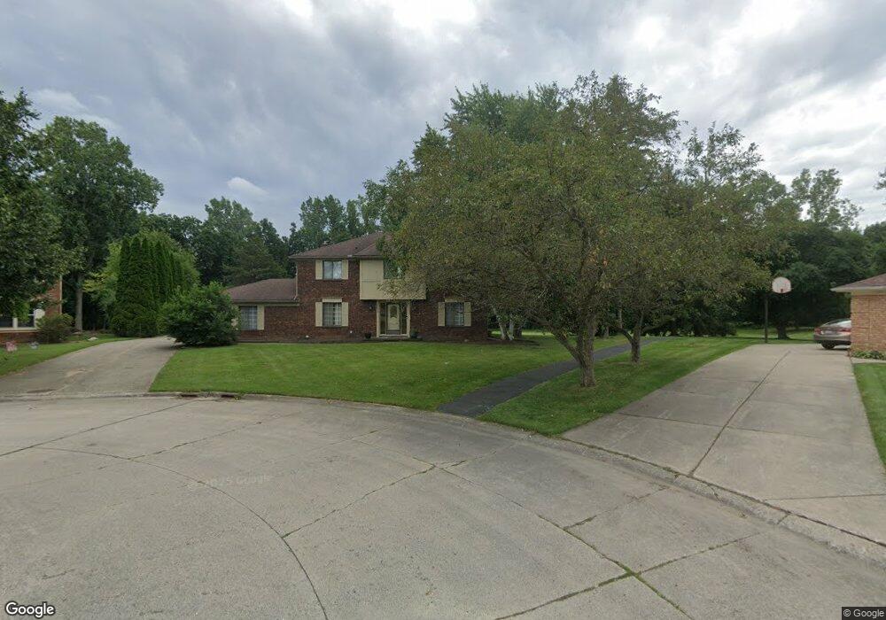 2266 Kolomyia Ct, West Bloomfield, MI 48324 - photo 1