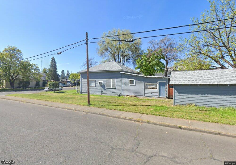 347 Maple St, Central Point, OR 97502 - photo 1