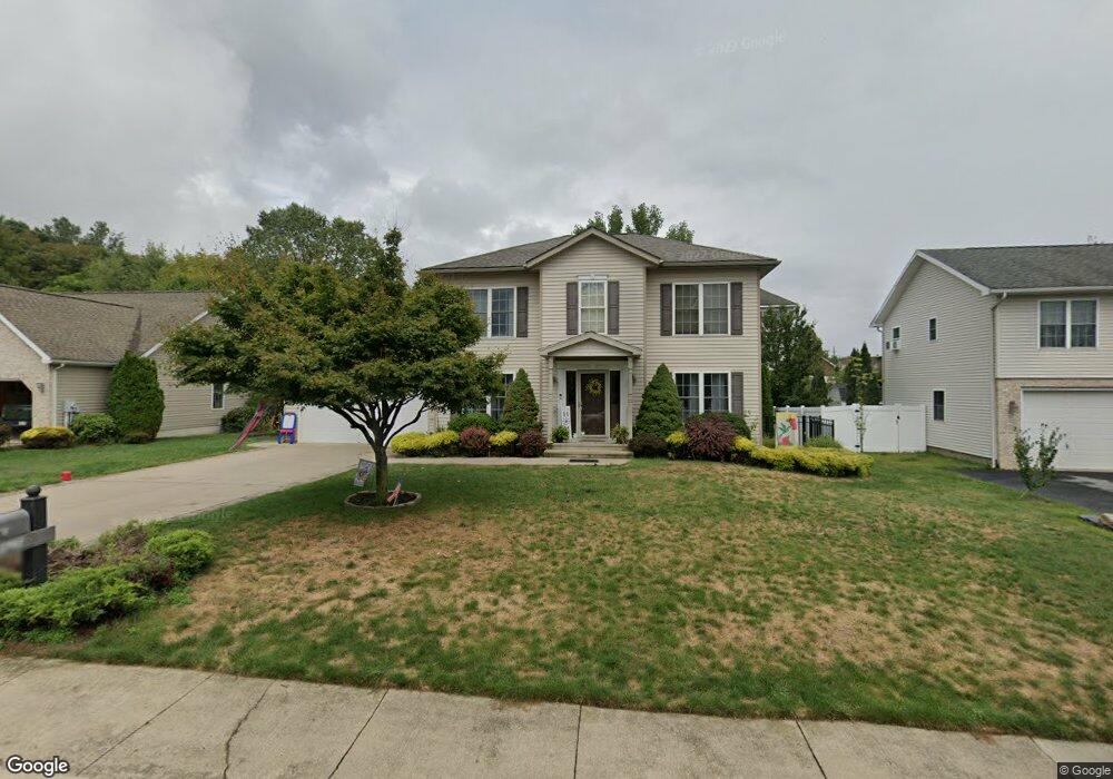 121 Little Spike Way, Scranton, PA 18504 - photo 1