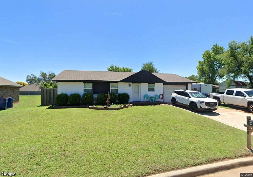 4110 Whispering Hills Dr, Duncan, OK 73533 - photo 1