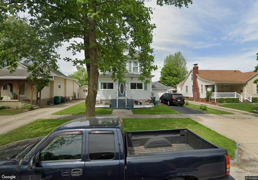 1213 S 17th St, Mattoon, IL 61938 - photo 1