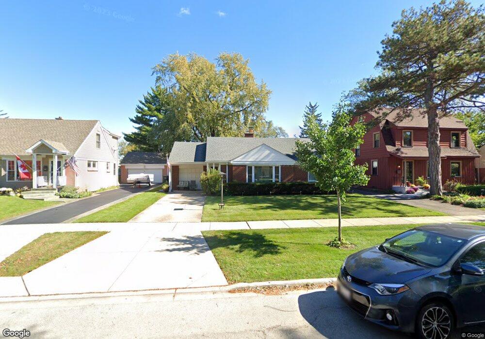 1021 Jeannette St, Des Plaines, IL 60016 - photo 1