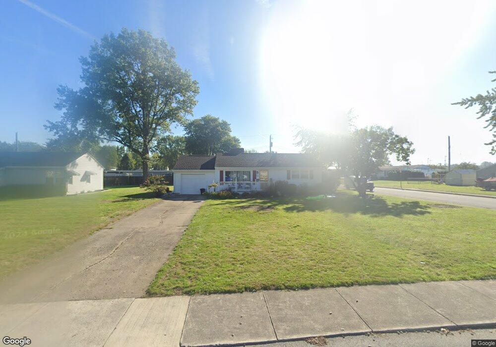 516 S Wentz St, Wapakoneta, OH 45895 - photo 1