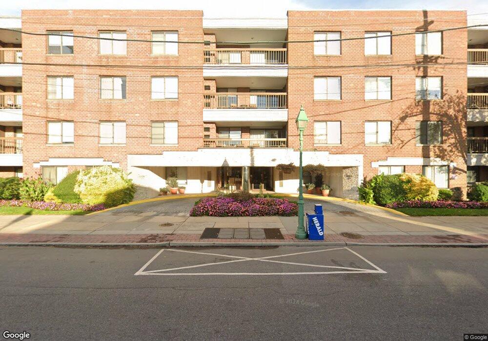 The Carlyle unit 3B, Lawrence, NY 11559 - photo 1