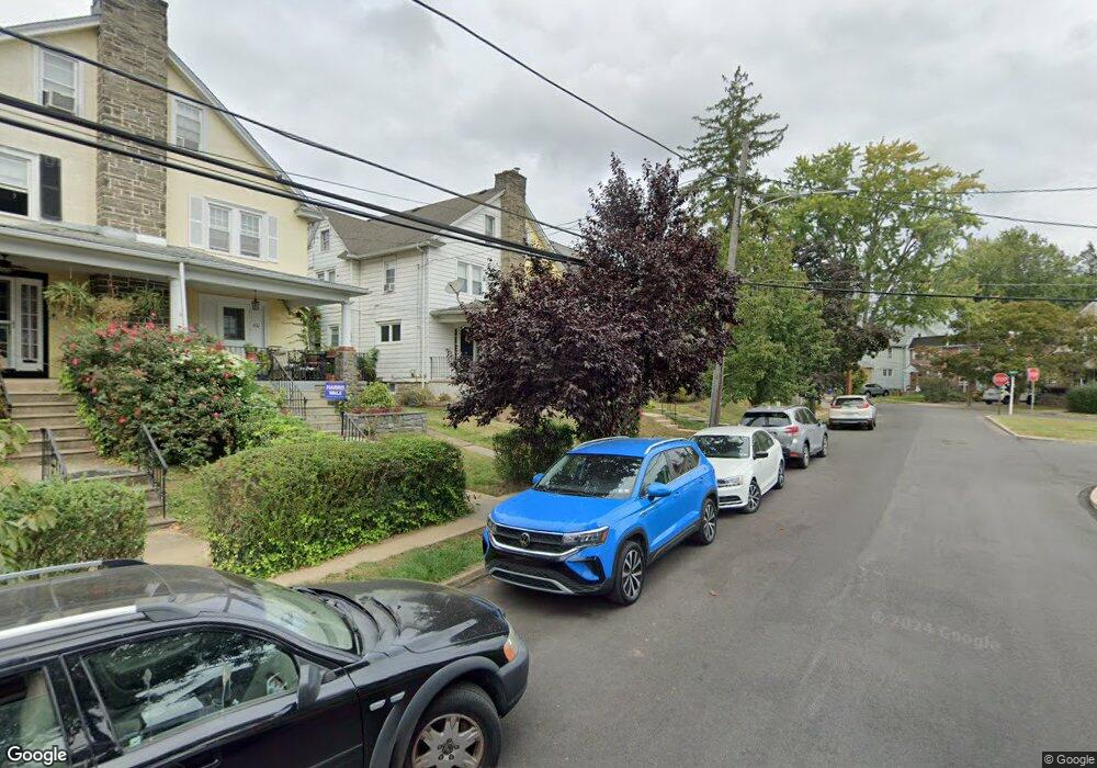 664 Woodcrest Ave, Ardmore, PA 19003 - photo 1