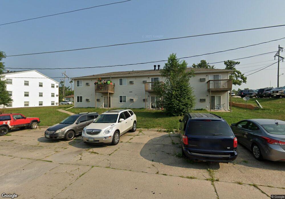 2121 Blairs Ferry Rd NE unit 6, Cedar Rapids, IA 52402 - photo 1