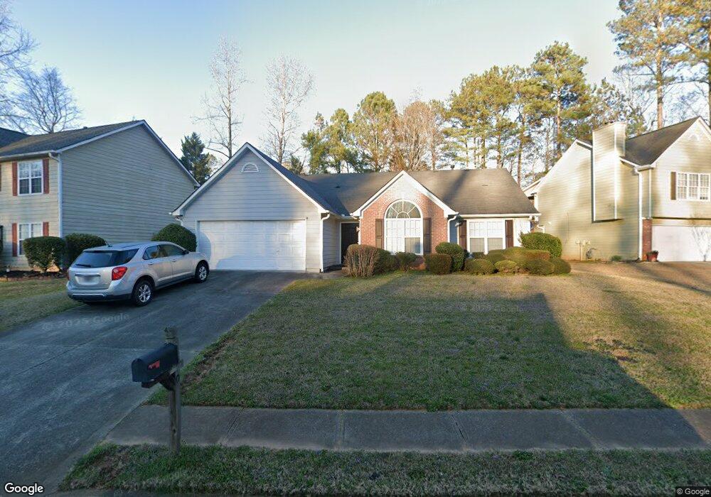 570 Devonshire Walk Dr, Suwanee, GA 30024 - photo 1