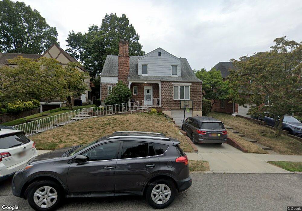 13528 78th Rd, Flushing, NY 11367 - photo 1