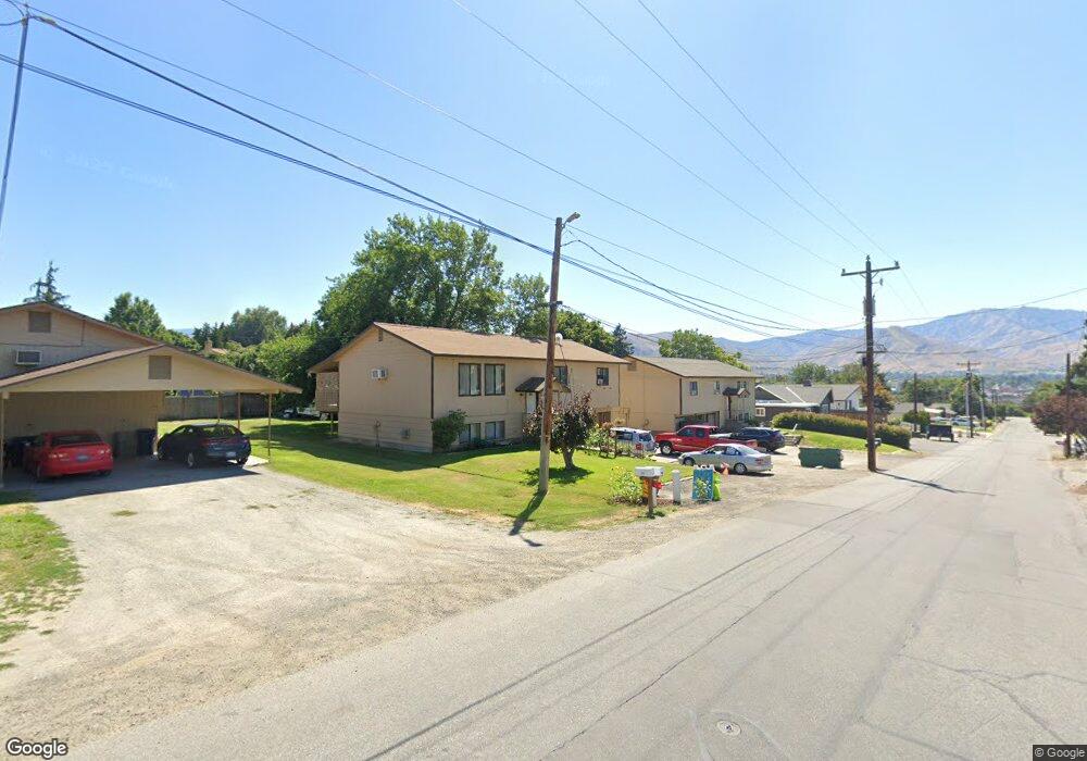 337 13th St NE, East Wenatchee, WA 98802 - photo 1