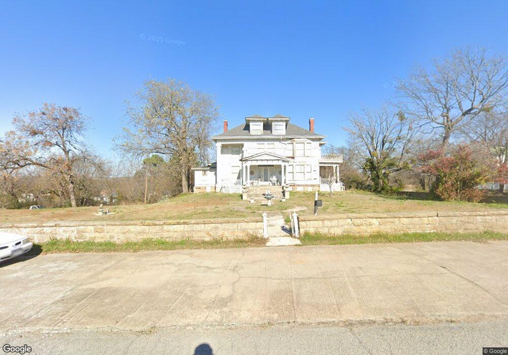 401 W Jackson Ave, McAlester, OK 74501 - photo 1