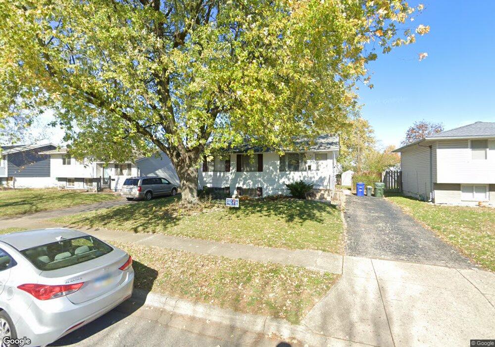 1722 Brookfield Square S, Columbus, OH 43229 - photo 1