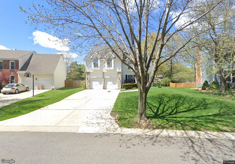 9314 Tomashaw Ln, Lenexa, KS 66219 - photo 1