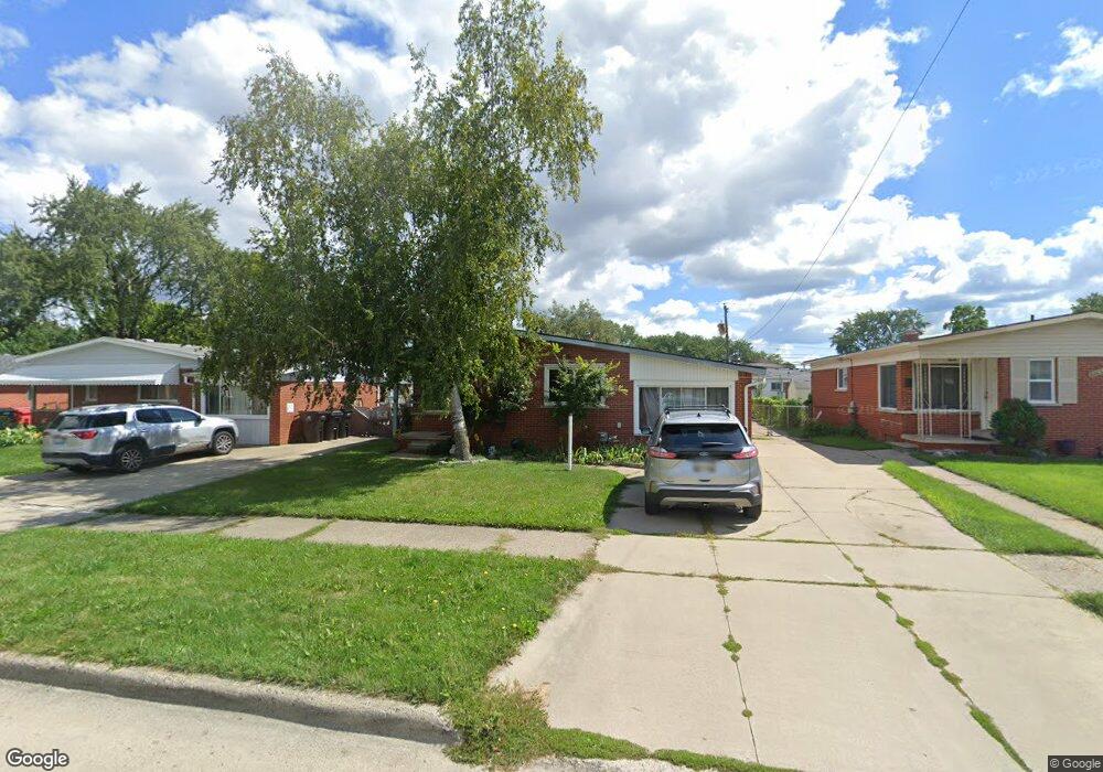 30546 Hennigan St, Roseville, MI 48066 - photo 1