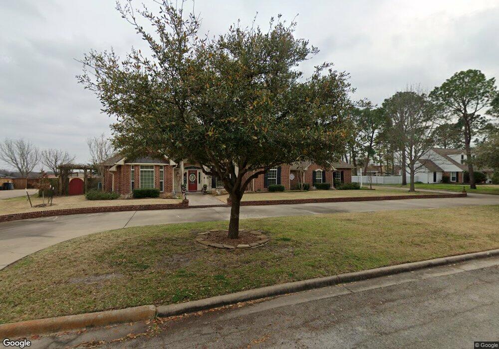 709 Meadow Dr, Corsicana, TX 75110 - photo 1