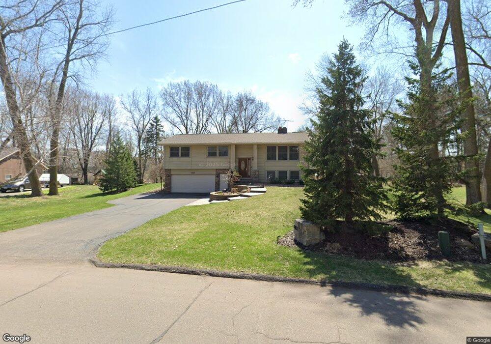 18801 Hanus Rd, Minnetonka, MN 55345 - photo 1