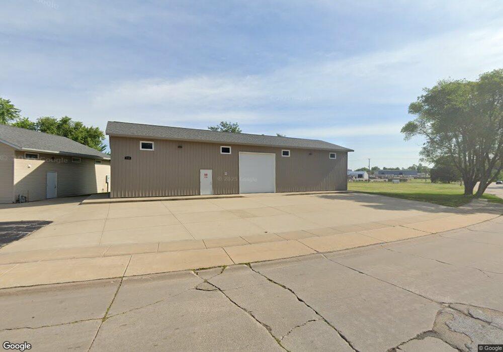 2744 W 72nd St, Davenport, IA 52806 - photo 1