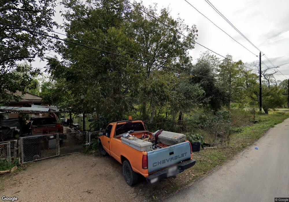 3521 De Soto St, Houston, TX 77091 - photo 1