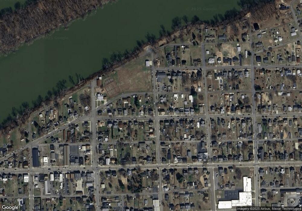 541 E 2nd St, Nescopeck, PA 18635 - photo 1