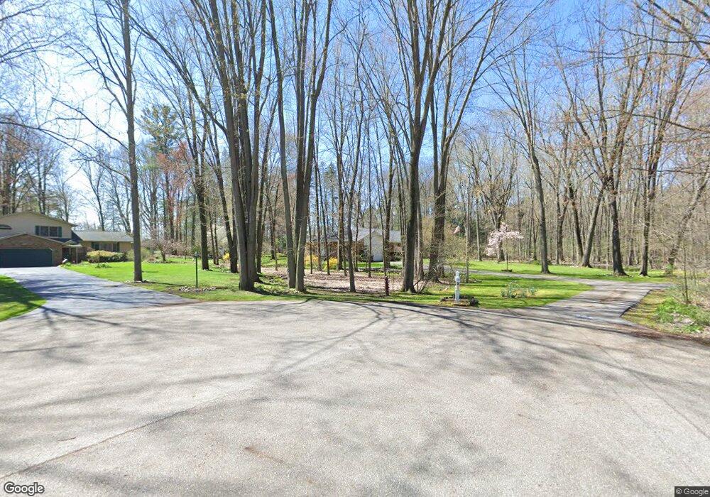 1166 E Phillips Ct, Midland, MI 48640 - photo 1