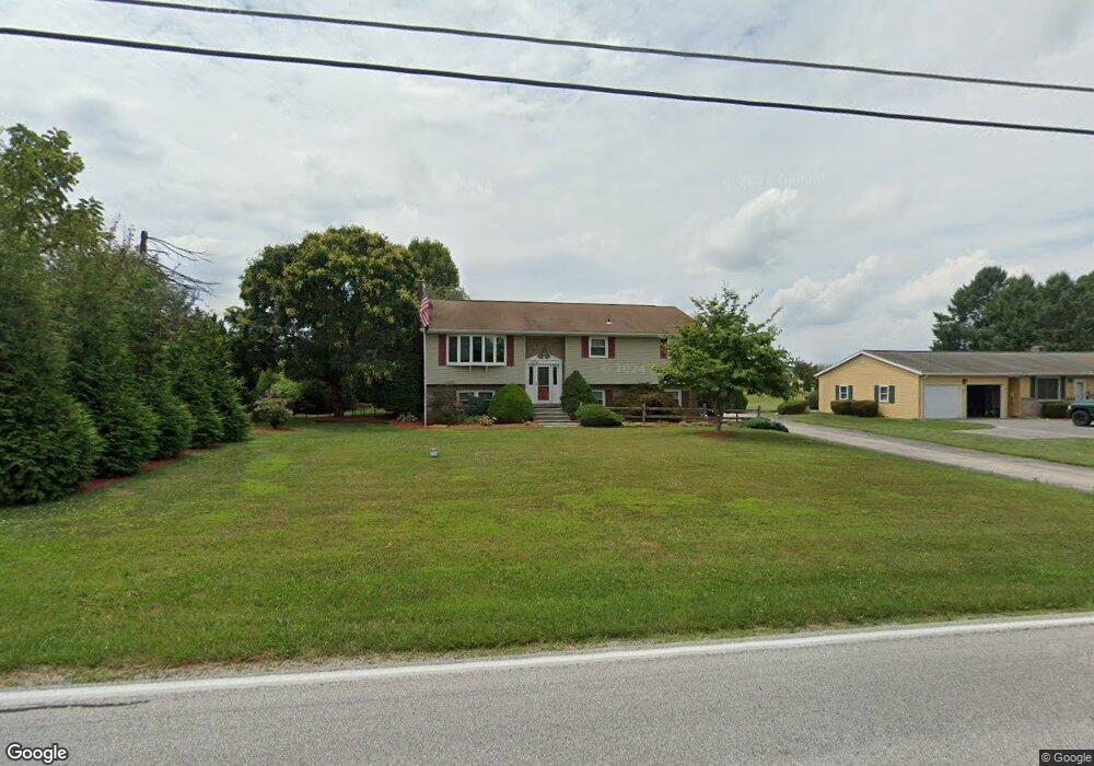 979 Pine Grove Rd unit 5, Hanover, PA 17331 - photo 1