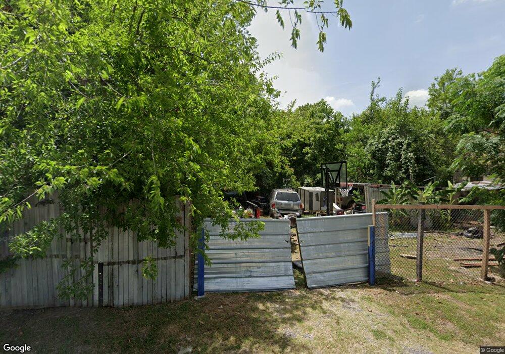 6128 W Montgomery Rd, Houston, TX 77091 - photo 1