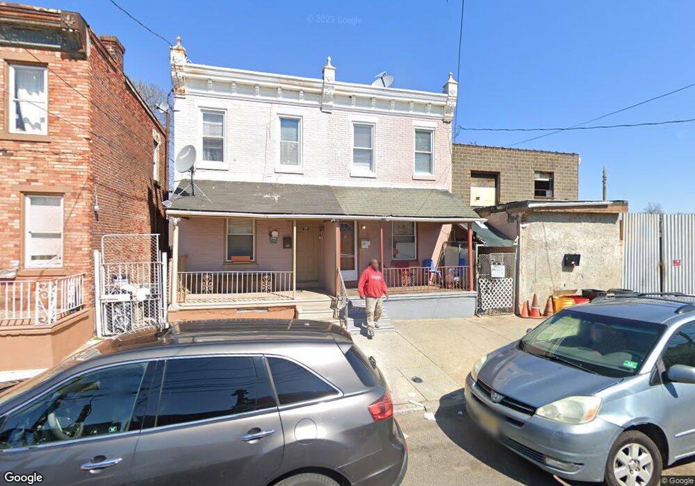 615 Chestnut St, Camden, NJ 08103 - photo 1