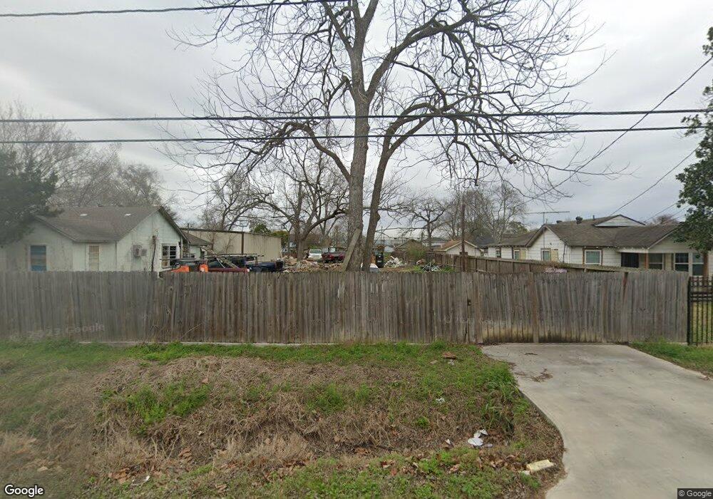 707 Eubanks St, Houston, TX 77022 - photo 1
