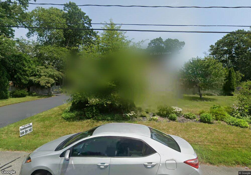 21 John Winthrop St, North Dartmouth, MA 02747 - photo 1