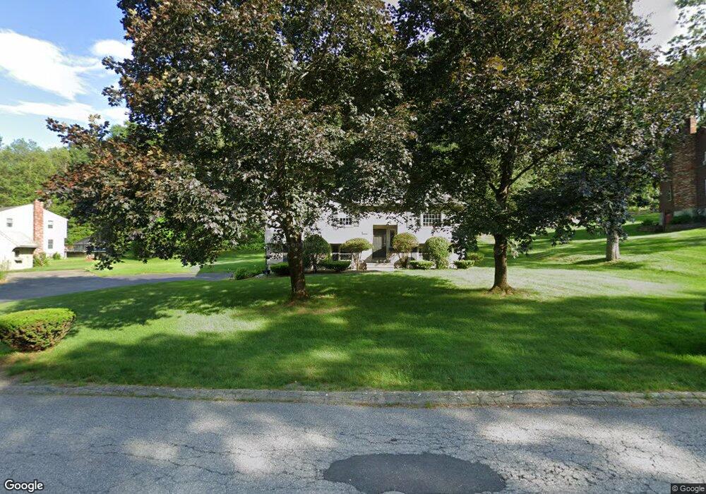 43 Cranberry Rd, Dracut, MA 01826 - photo 1