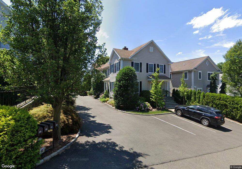 6 Rippowam Rd unit 6 B, Cos Cob, CT 06807 - photo 1