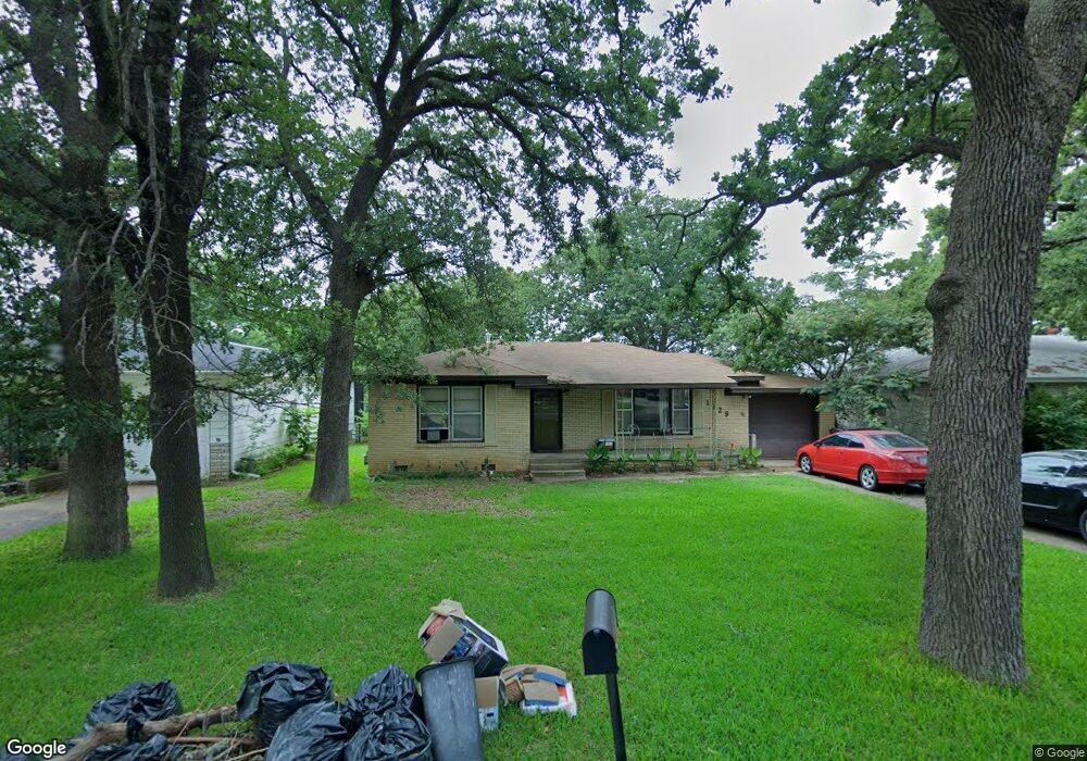 1129 A St SE, Ardmore, OK 73401 - photo 1