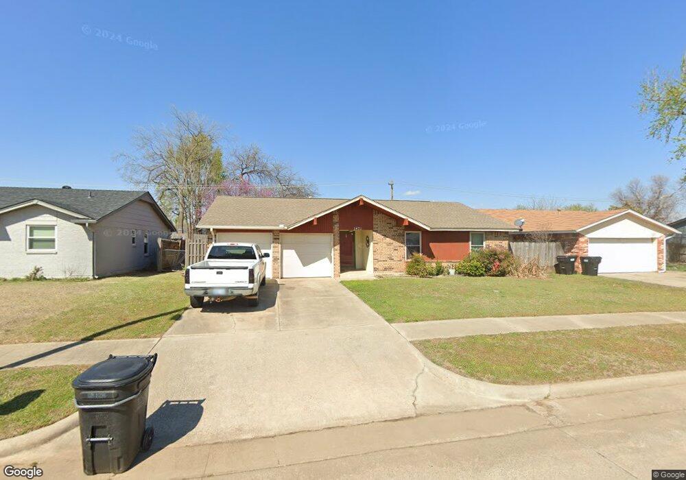 1421 NE 3rd St, Moore, OK 73160 - photo 1