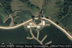 19743 Skahill Rd, Cascade, IA 52033