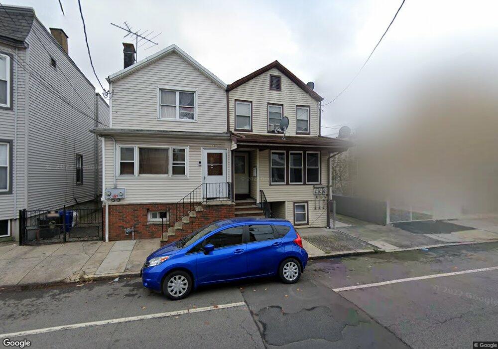 288 Walnut St, Newark, NJ 07105 - photo 1